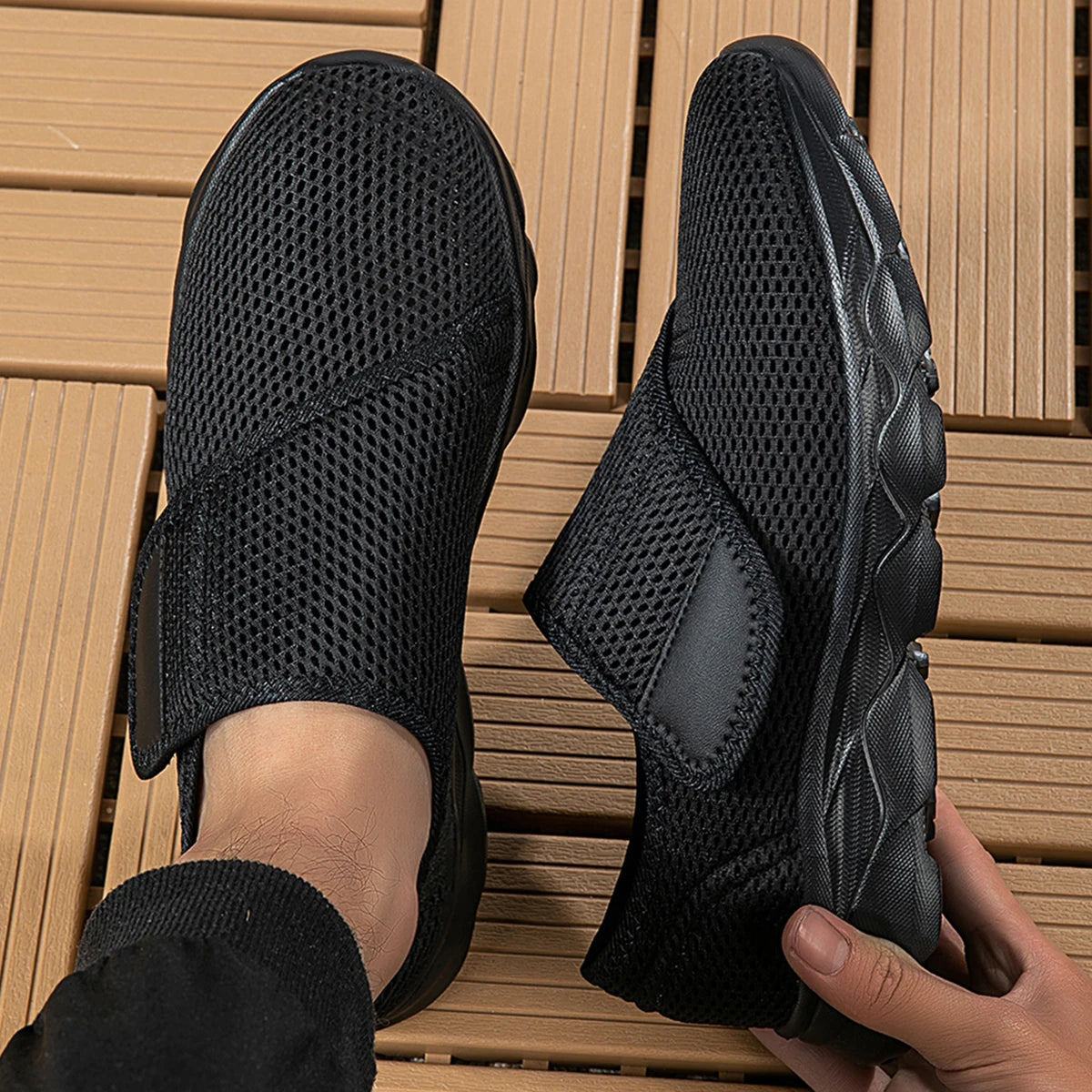 Casual Shoes for Swollen Feet