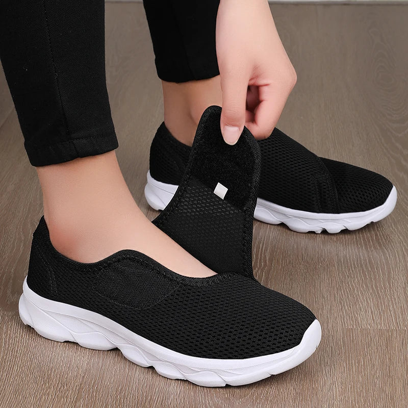 Casual Shoes for Swollen Feet