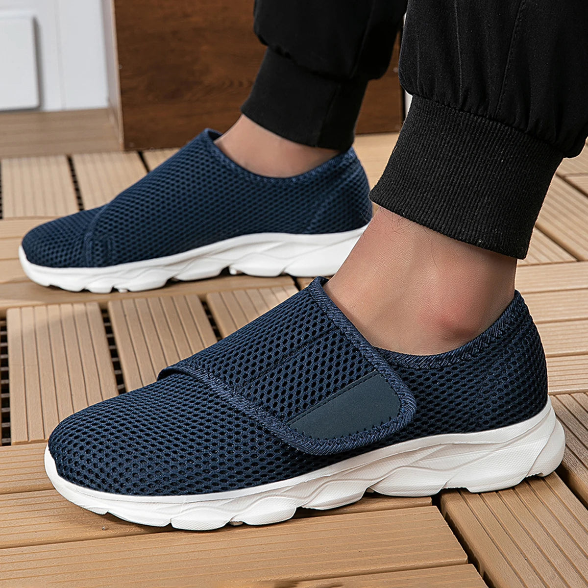 Casual Shoes for Swollen Feet